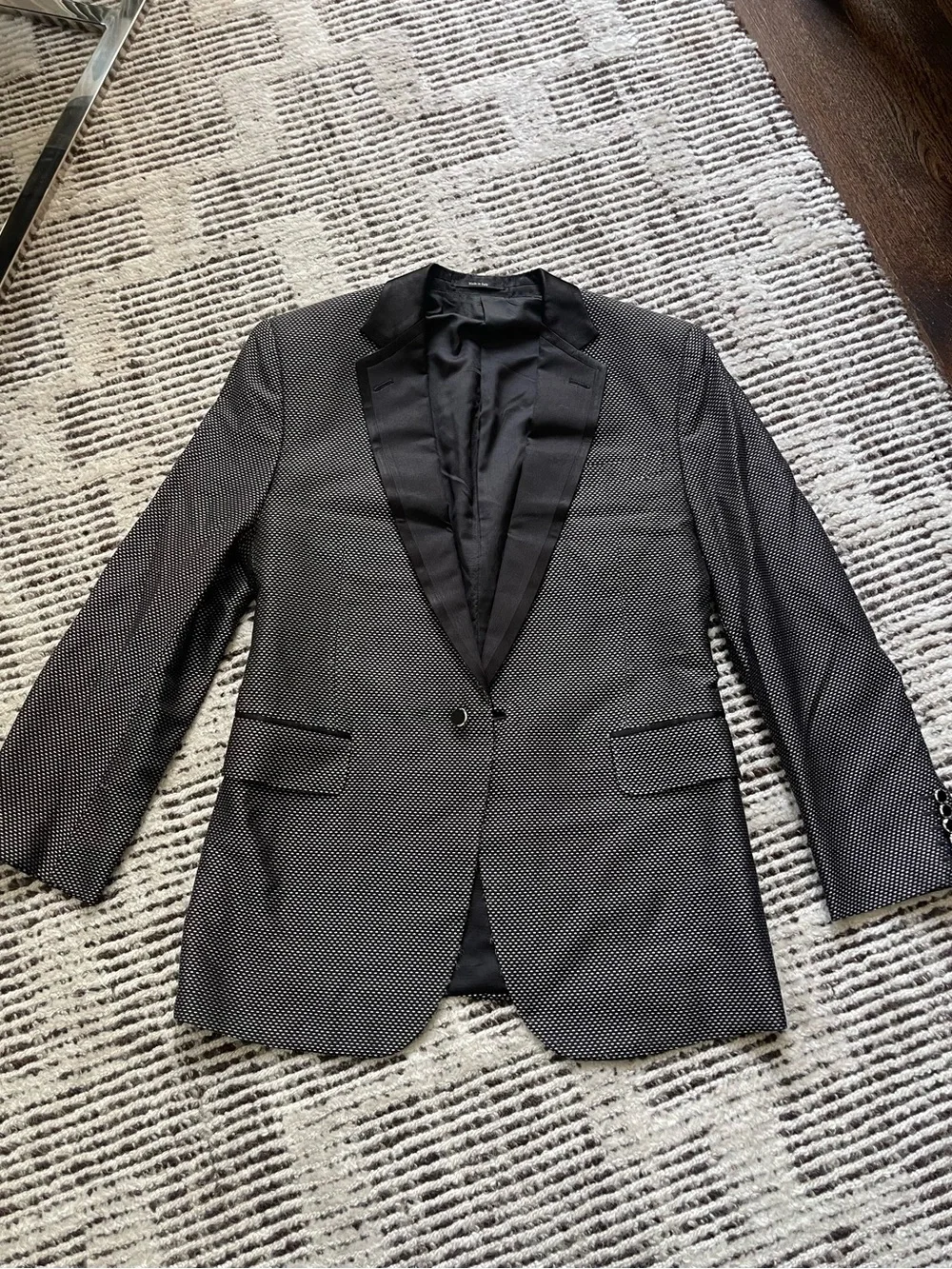 GUCCI | Men's Black/Silver Micro-Pattern Tuxedo Blazer